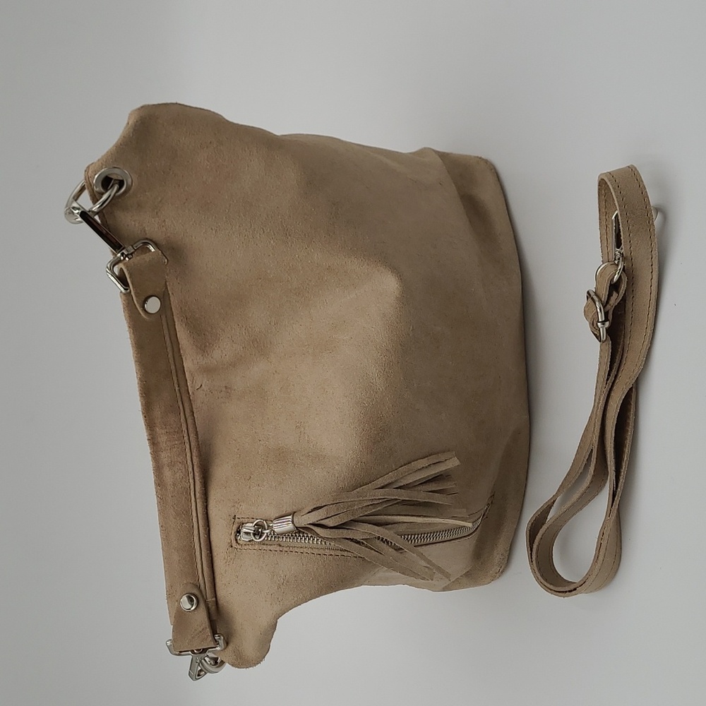 Borse in Pelle Tan Suede Leather Hobo Shoulder Bag Made in Italy Tassel Accent